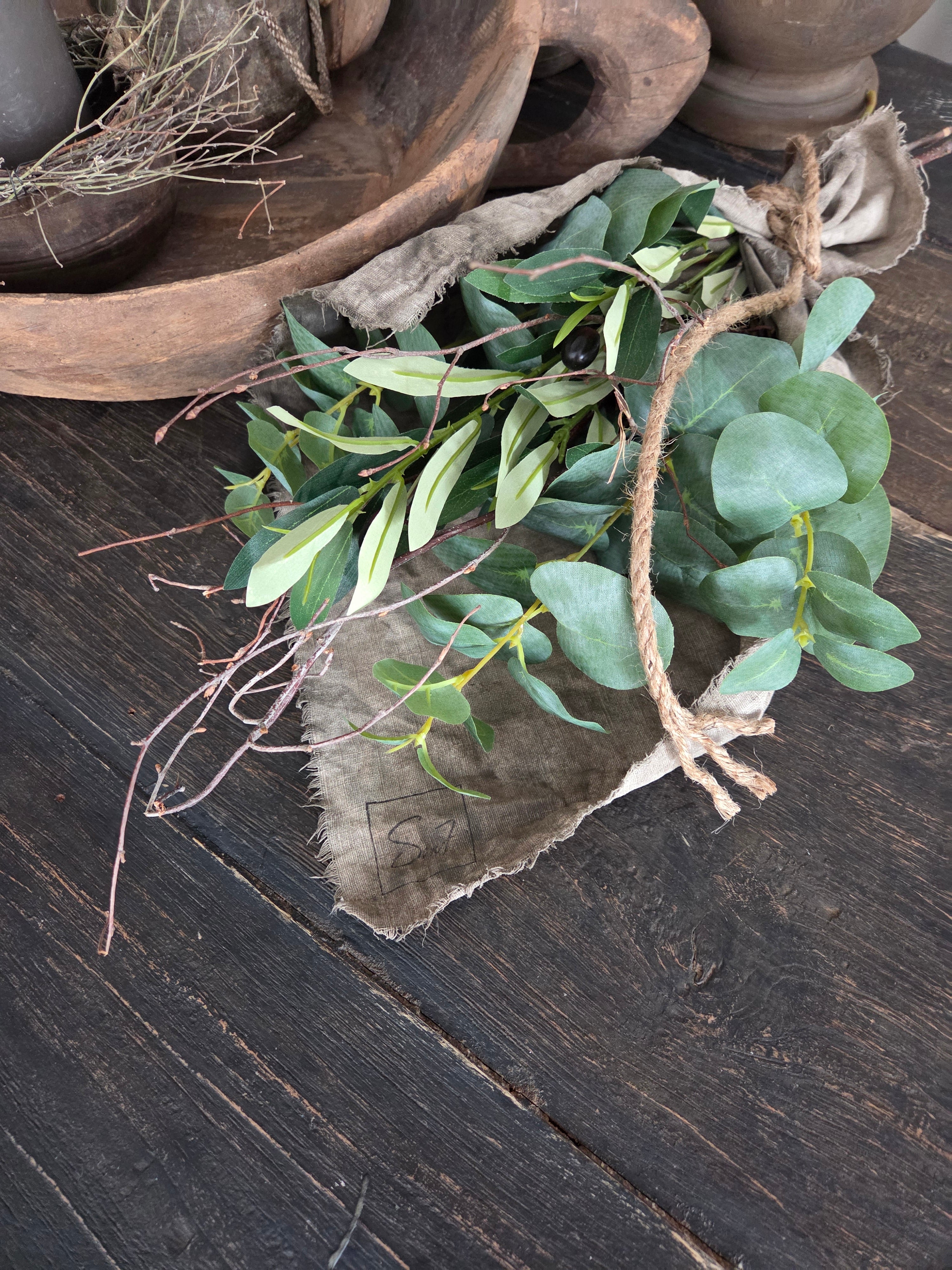 Toef met shabby doek olijf en eucalyptus