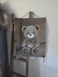 Wanddoek beer met strik 03