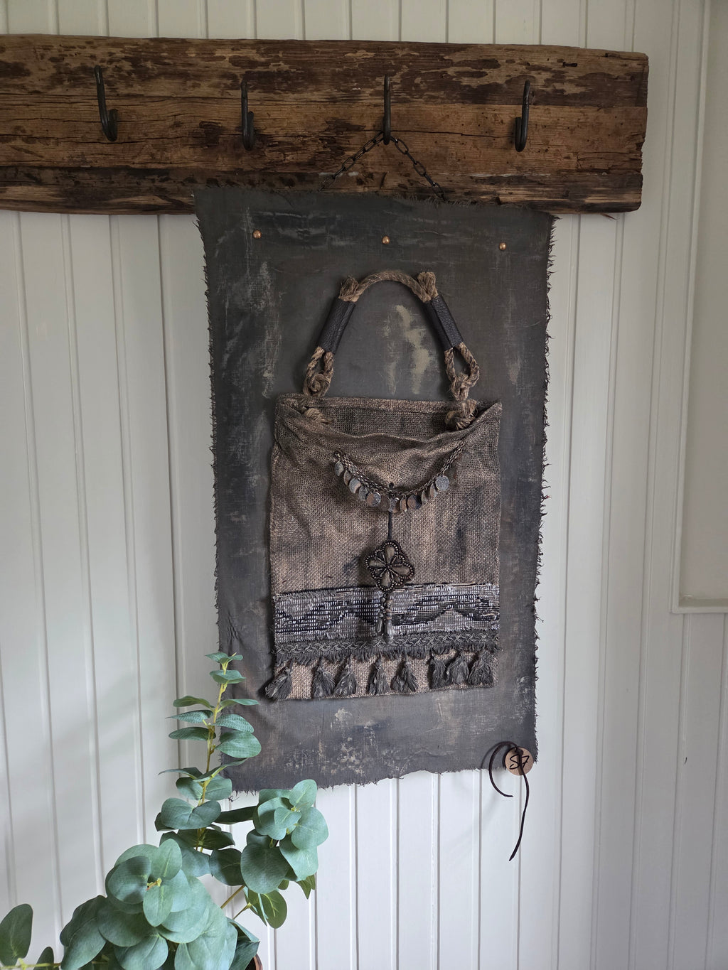 Wanddoek met jute tas 02