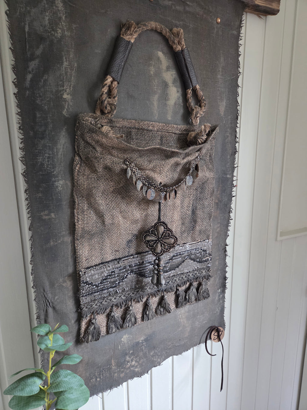 Wanddoek met jute tas 02