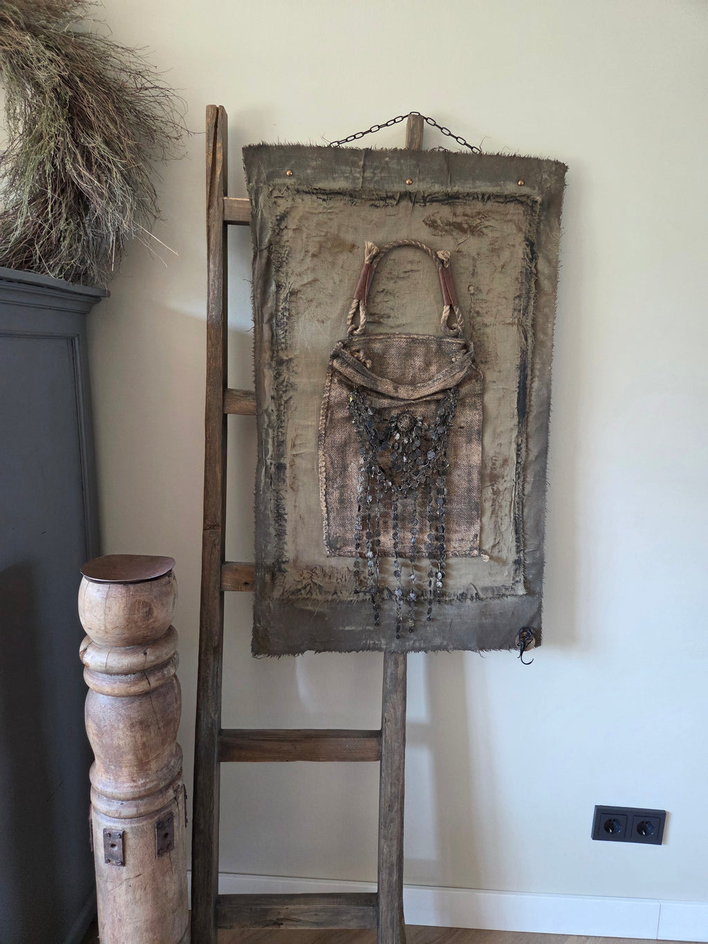 Wanddoek met jute tas