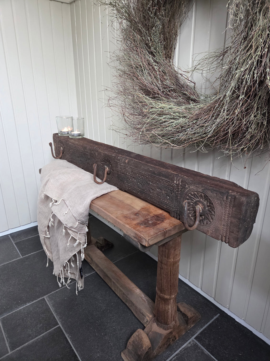 Oud houten kapstok 02
